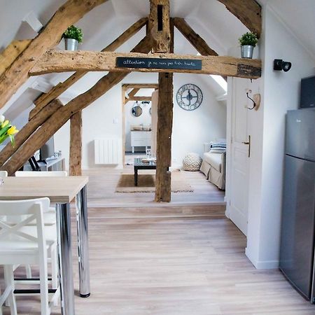 Les Maisons De Charlotte Glanville Екстериор снимка